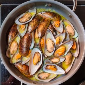 steamed New Zealand green lipped mussels