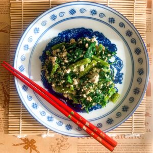Shungiku shiraae salad with crumbled tofu
