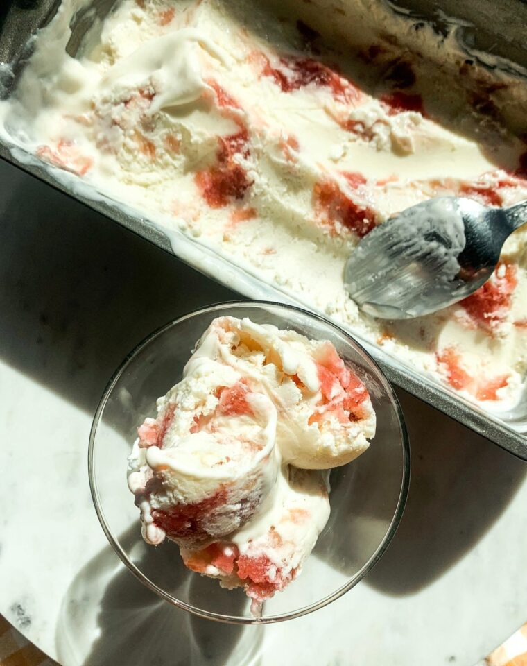 no churn rhubarb buttermilk ice cream